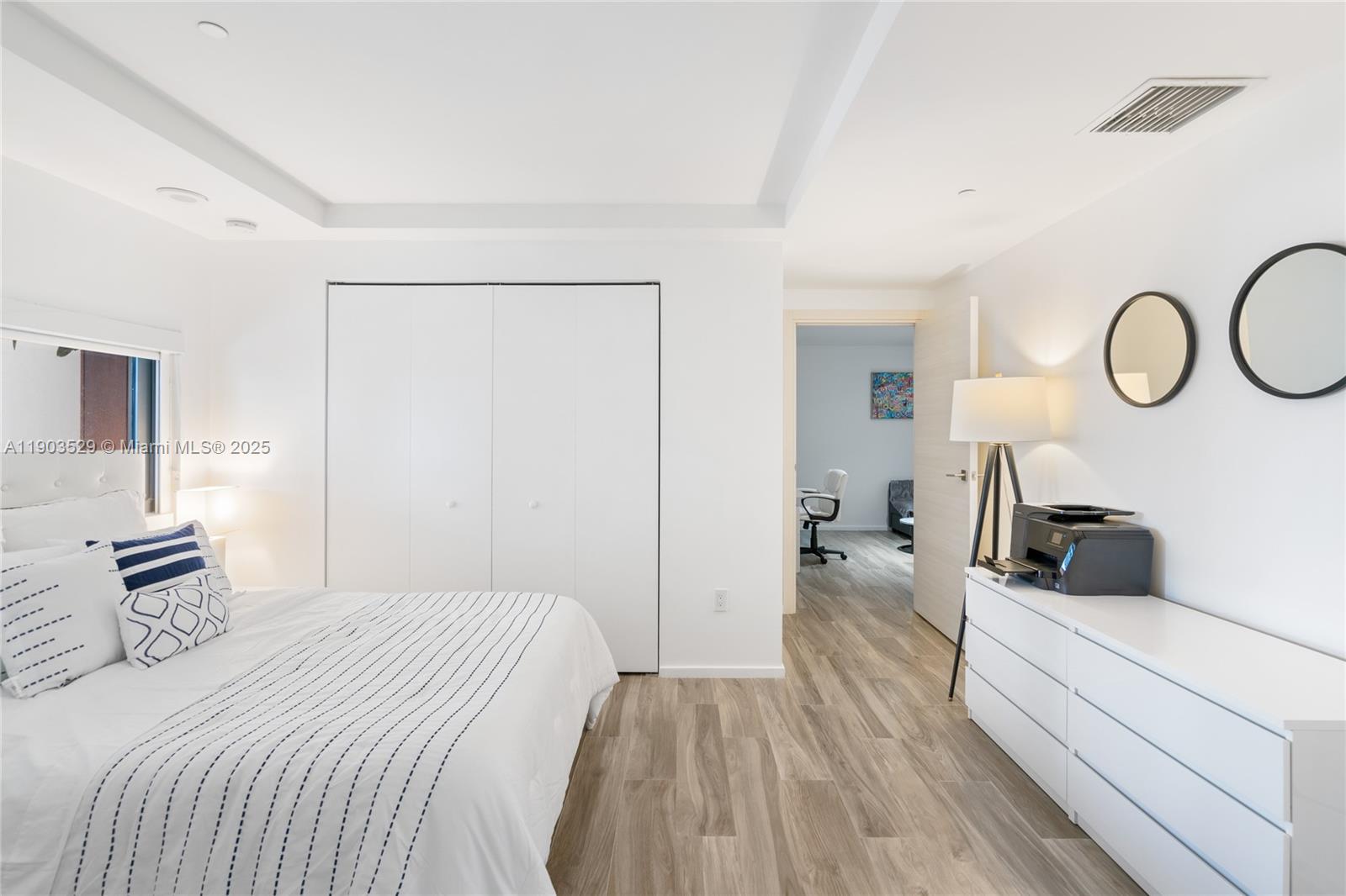 SLS Lux - Residential Lease