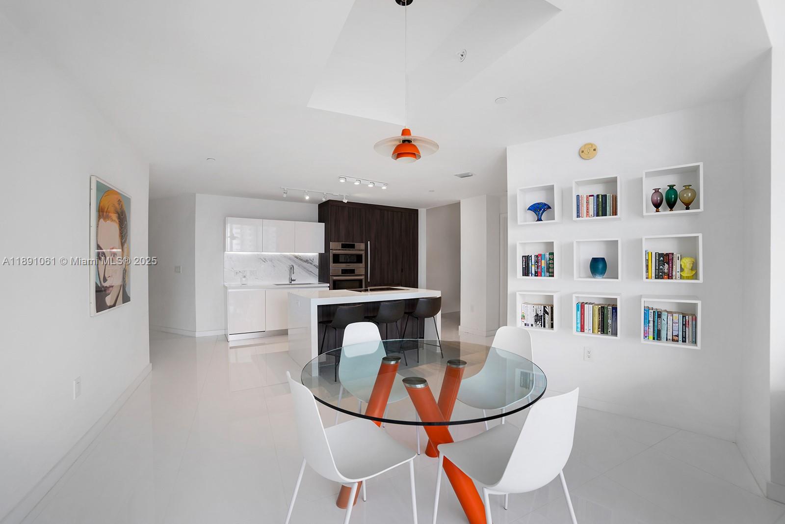 PARAMOUNT MIAMI WORLDCENT - Residential