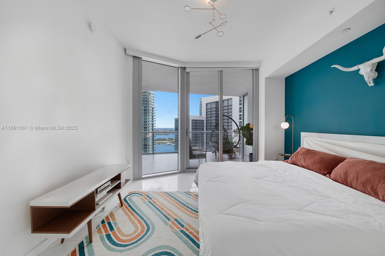 PARAMOUNT MIAMI WORLDCENT - Residential