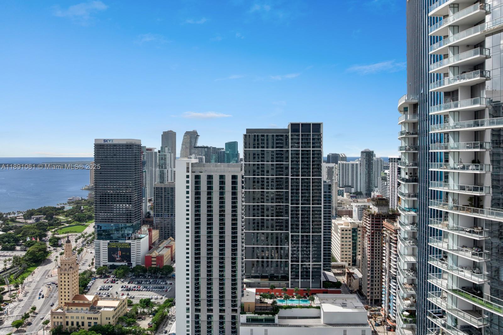 PARAMOUNT MIAMI WORLDCENT - Residential