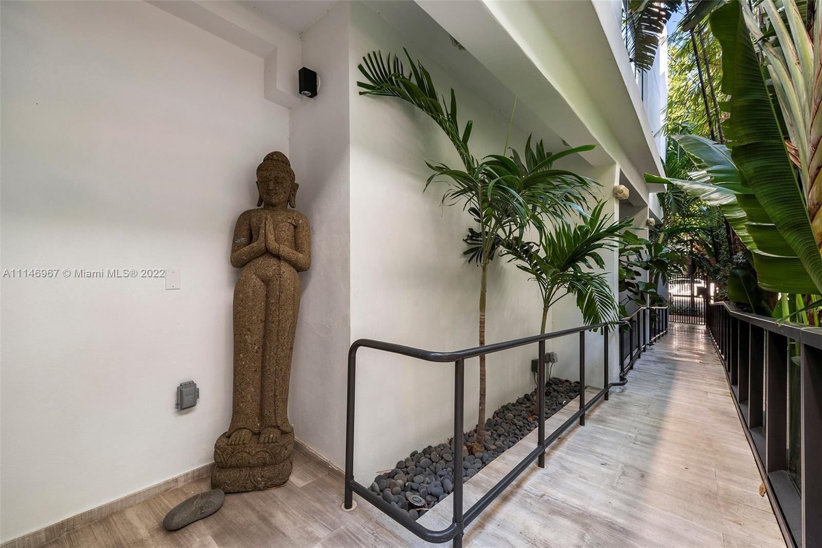 350 MERIDIAN CONDO - Residential