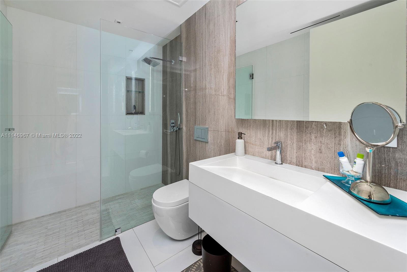 350 MERIDIAN CONDO - Residential