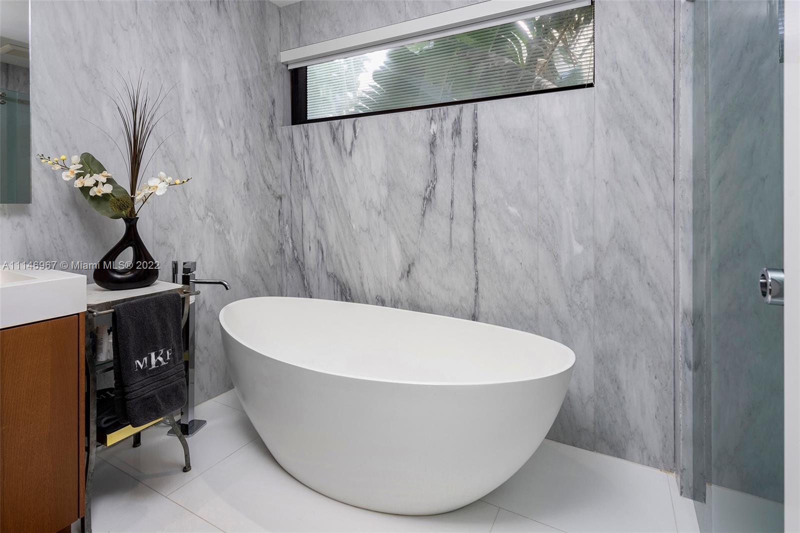 350 MERIDIAN CONDO - Residential