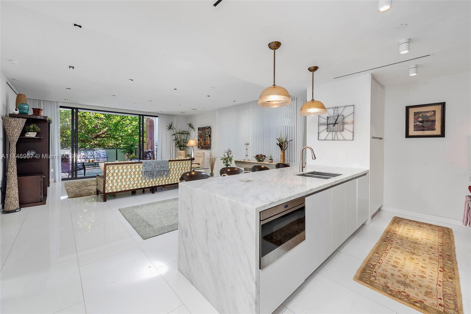 350 MERIDIAN CONDO - Residential