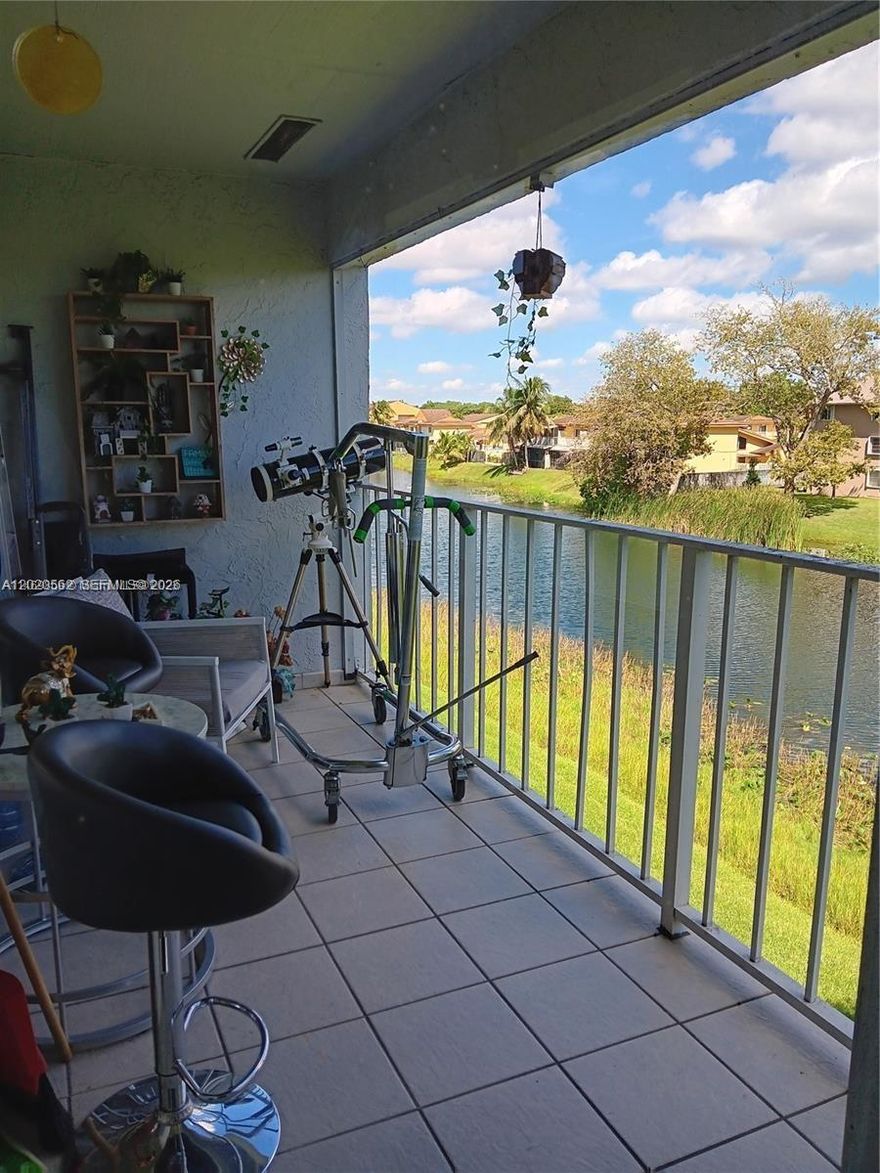 Beyond Beautiful Lake Front w/Awesome Views Fully Remodel 3/2 Unit. New Kitchen Stainless Steel Appliances. Washer & Dryer Inside Unit. Lake View and Access to Large Balcony from Master Bedroom and Living Room areas. Large Walking Closet with extra  extensive Attic for additional storage Area.
PETS are Welcome. This is a Private Walled Community within walking steps to  Walmart and Publix. 
Excellent Location within Minutes Access to  Expressways and the Hammocks Upper End Commercial Areas. Youwill Love It