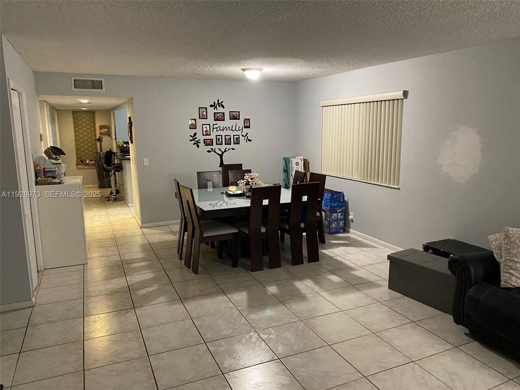 Photo of 419 Lakeview Dr #201, Weston, FL 33326 (MLS # A11928973)
