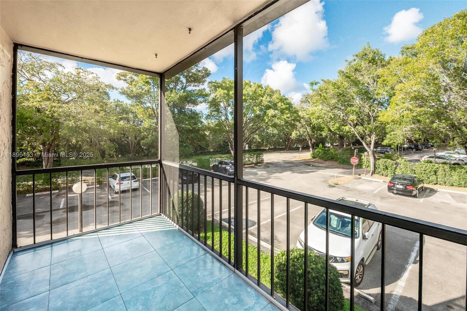 JACARANDA VILLAS NO 1 CON - Residential