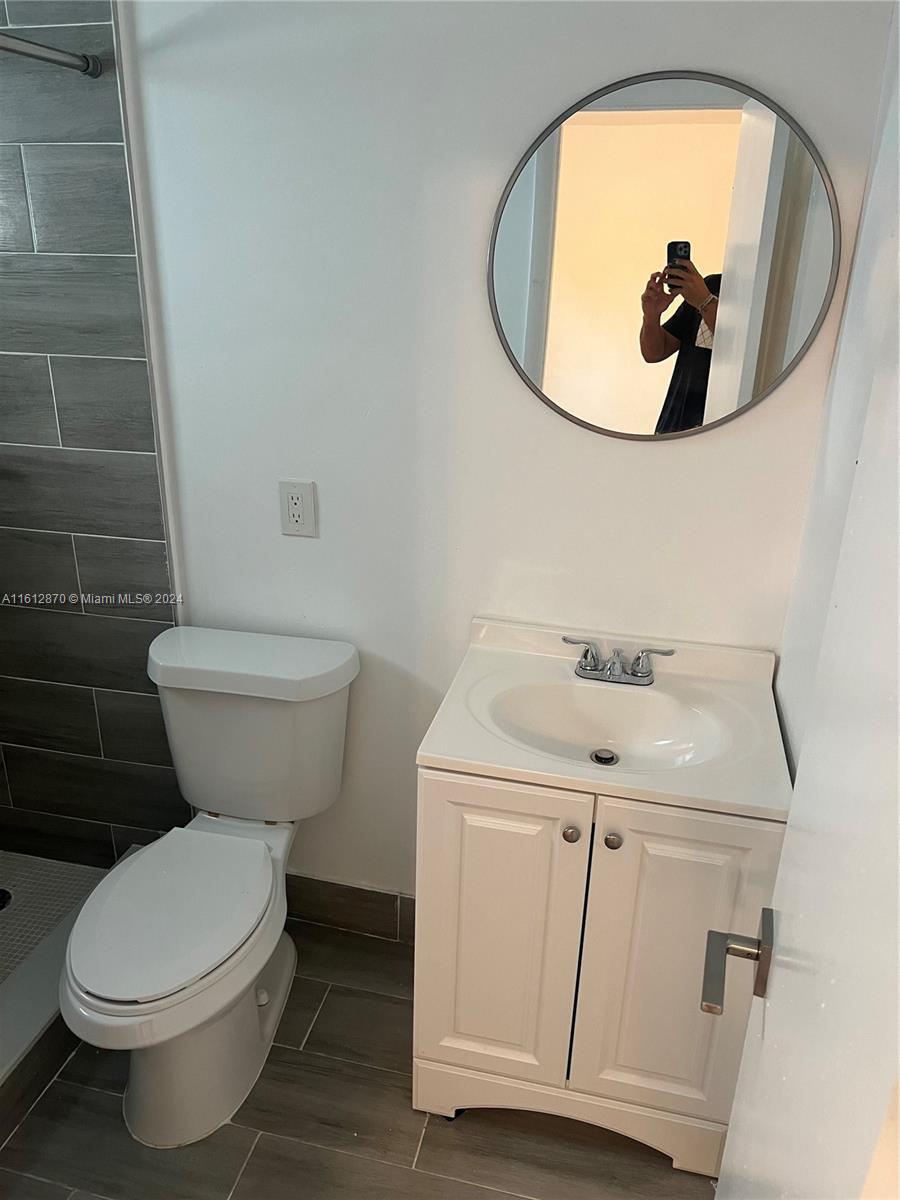 GABLES EDGE CONDO - Residential Lease