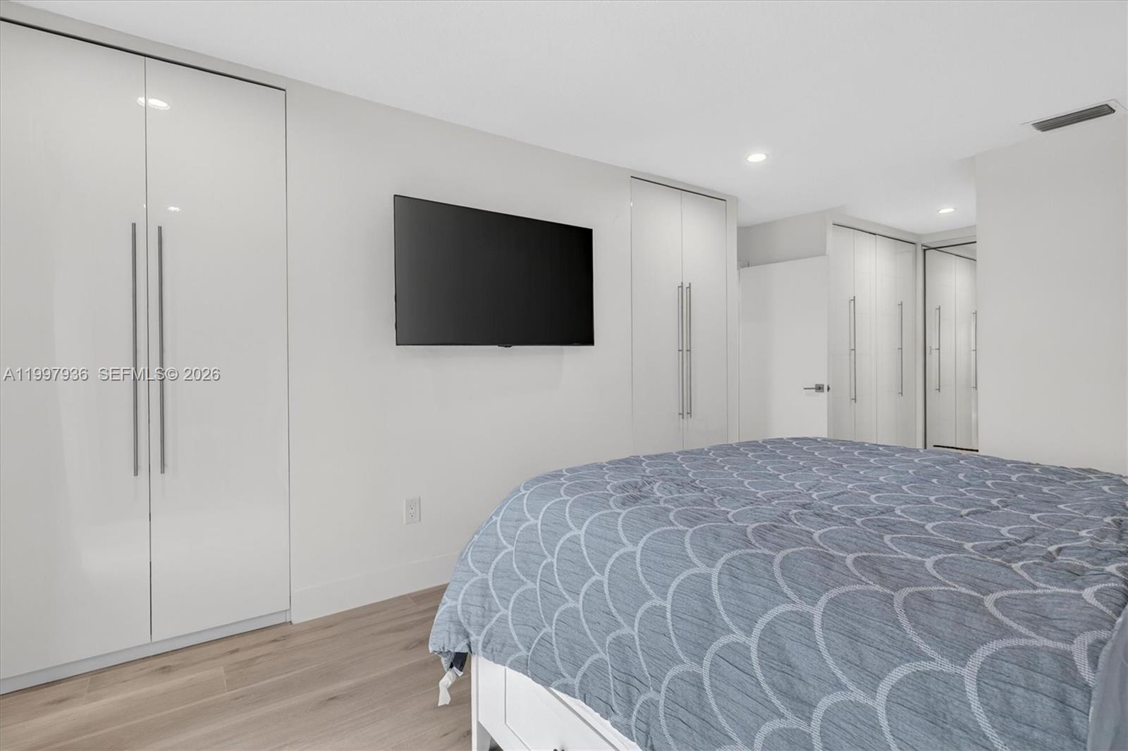 COSTA DEL SOL CONDO S - Residential