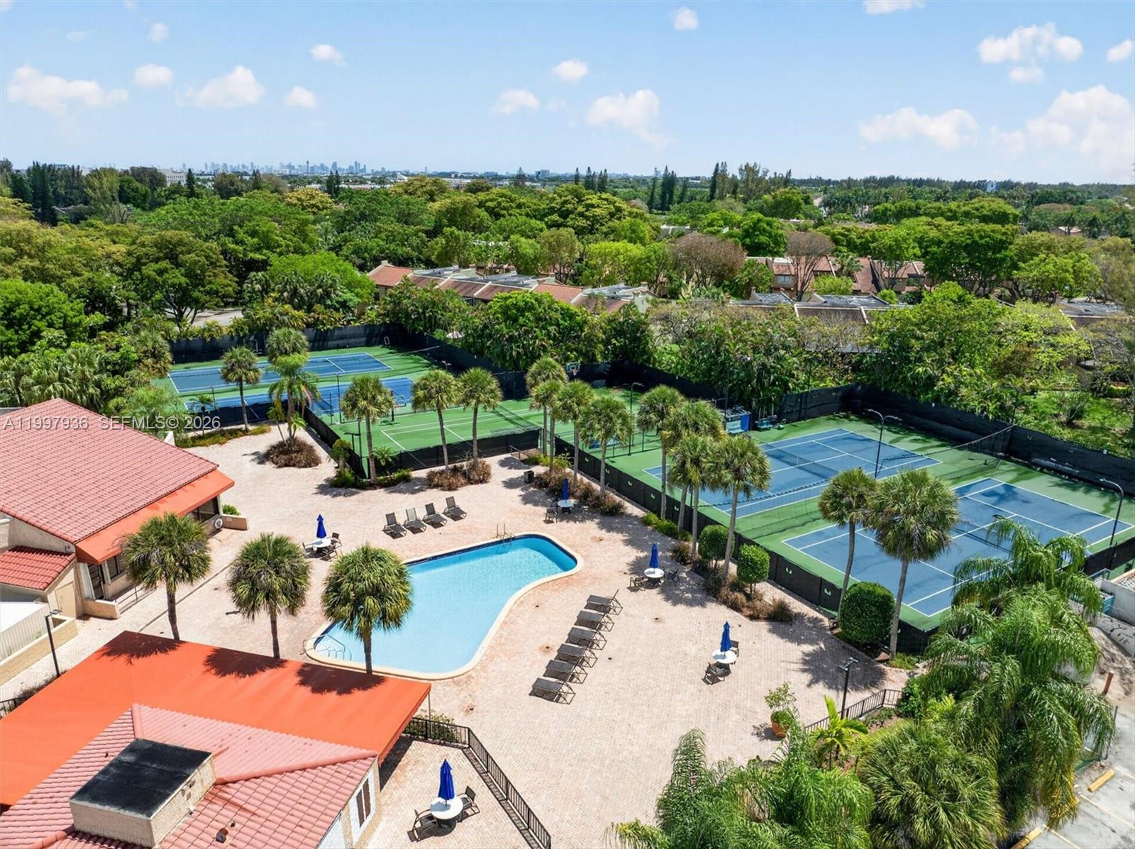 COSTA DEL SOL CONDO S - Residential