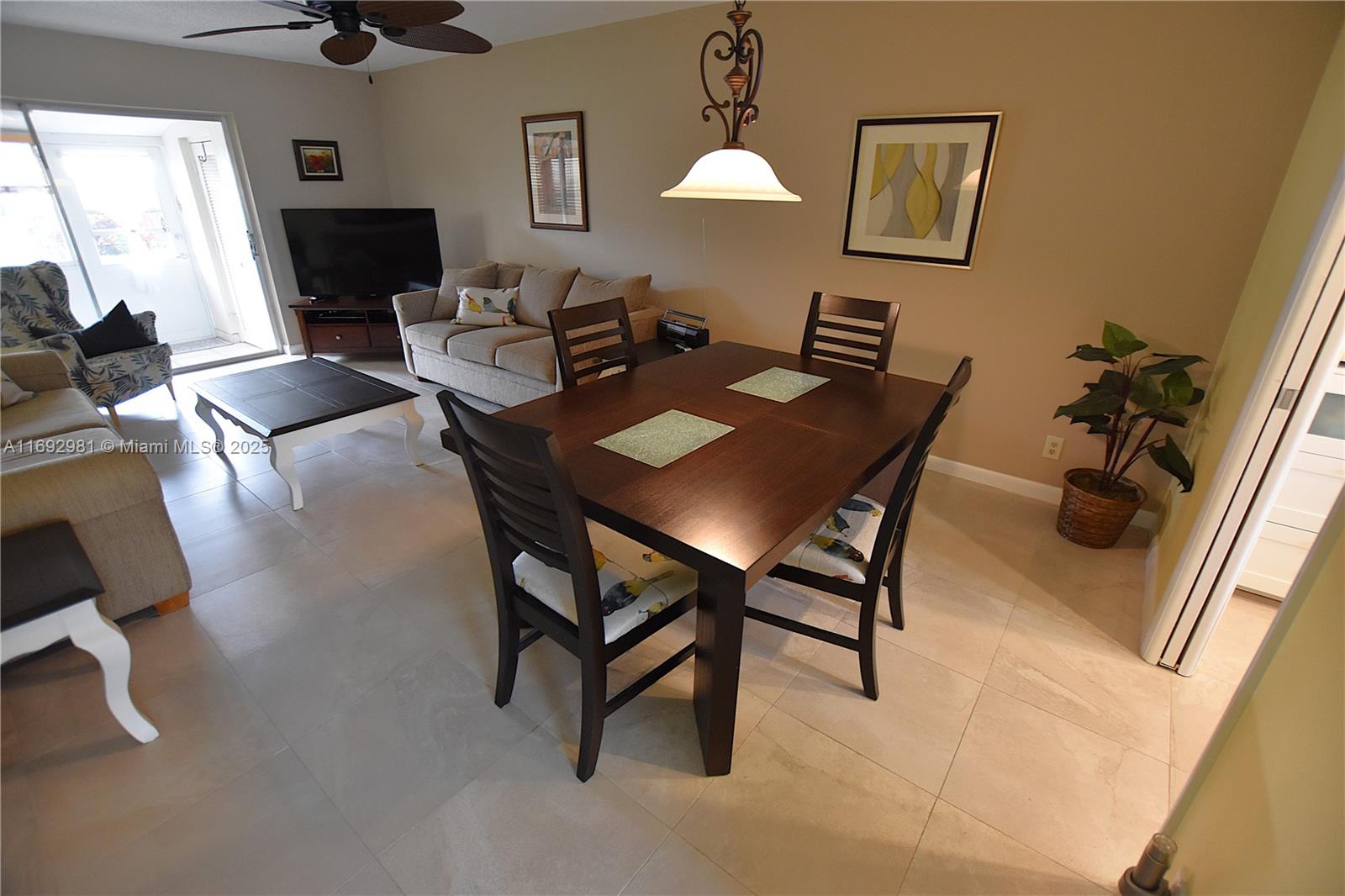 CRESTHAVEN VILLAS CONDO 2 - Residential