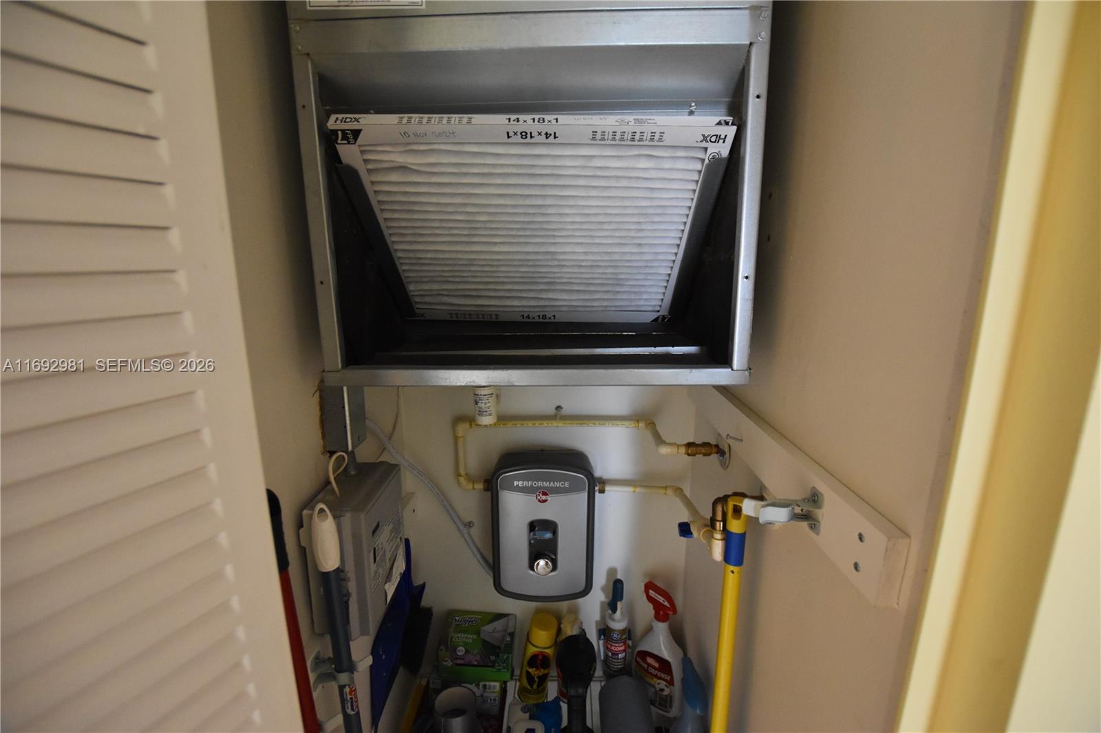 CRESTHAVEN VILLAS CONDO 2 - Residential