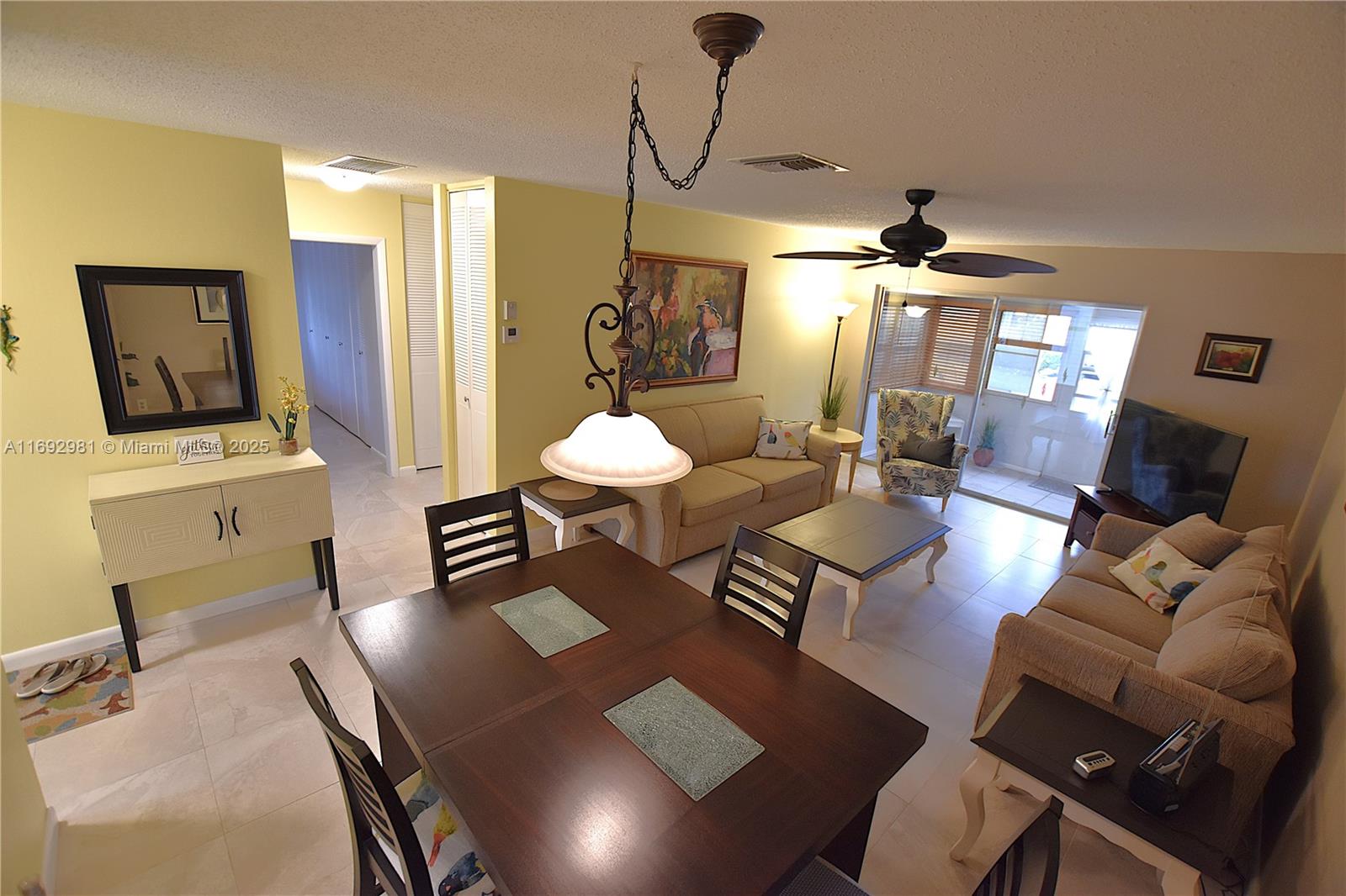 CRESTHAVEN VILLAS CONDO 2 - Residential
