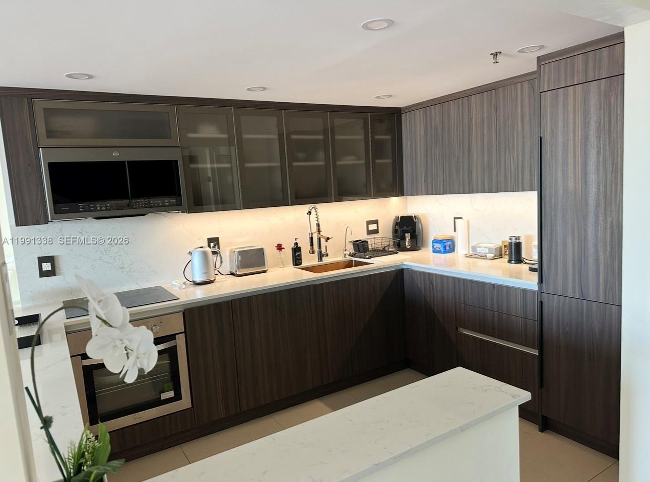 WATERVIEW CONDO - Residential