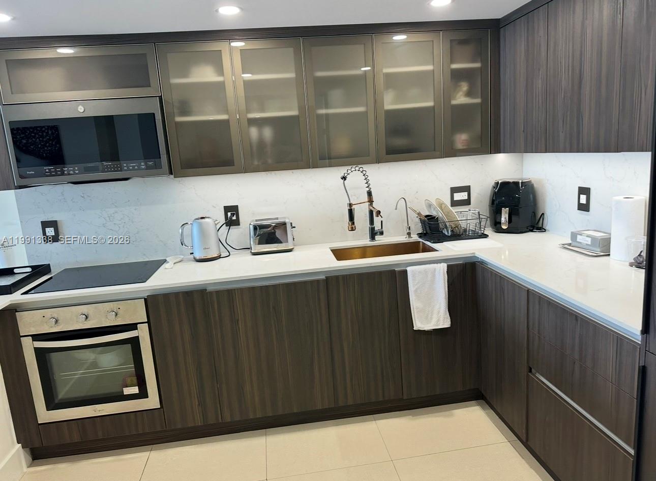 WATERVIEW CONDO - Residential