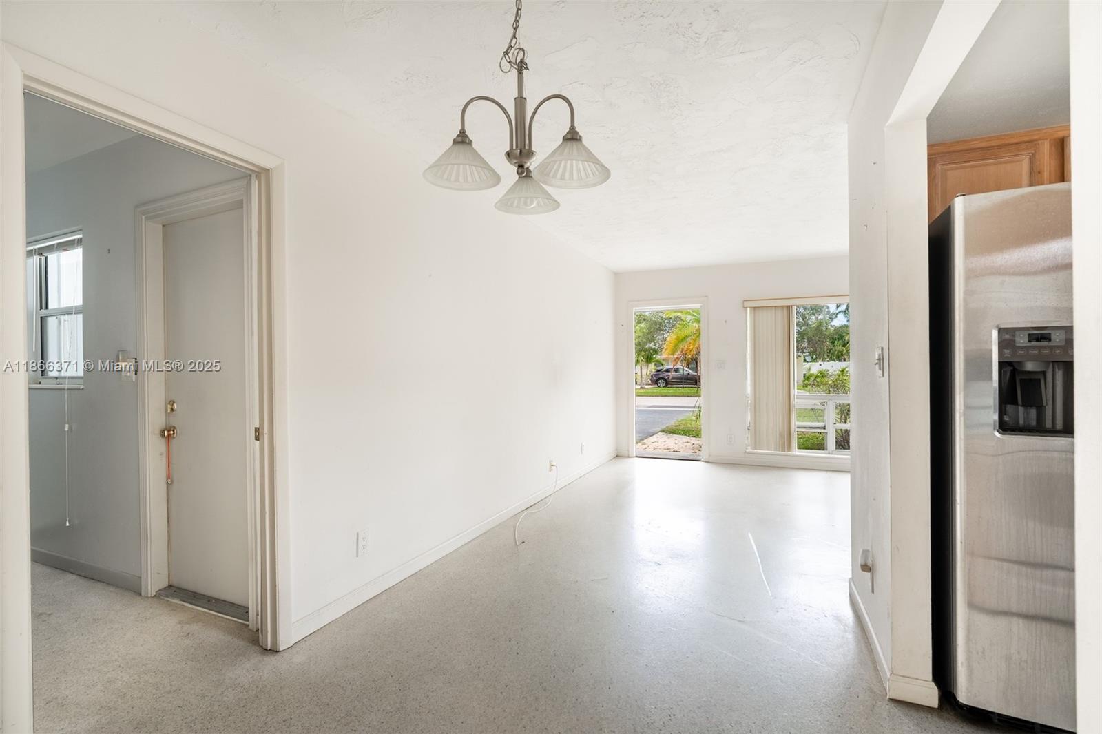 EASTSIDE VILLAS - Residential