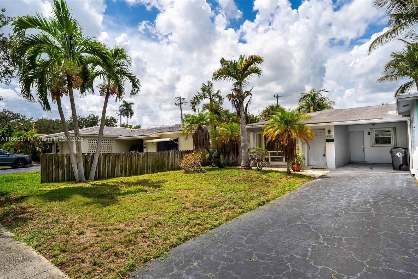 EASTSIDE VILLAS - Residential