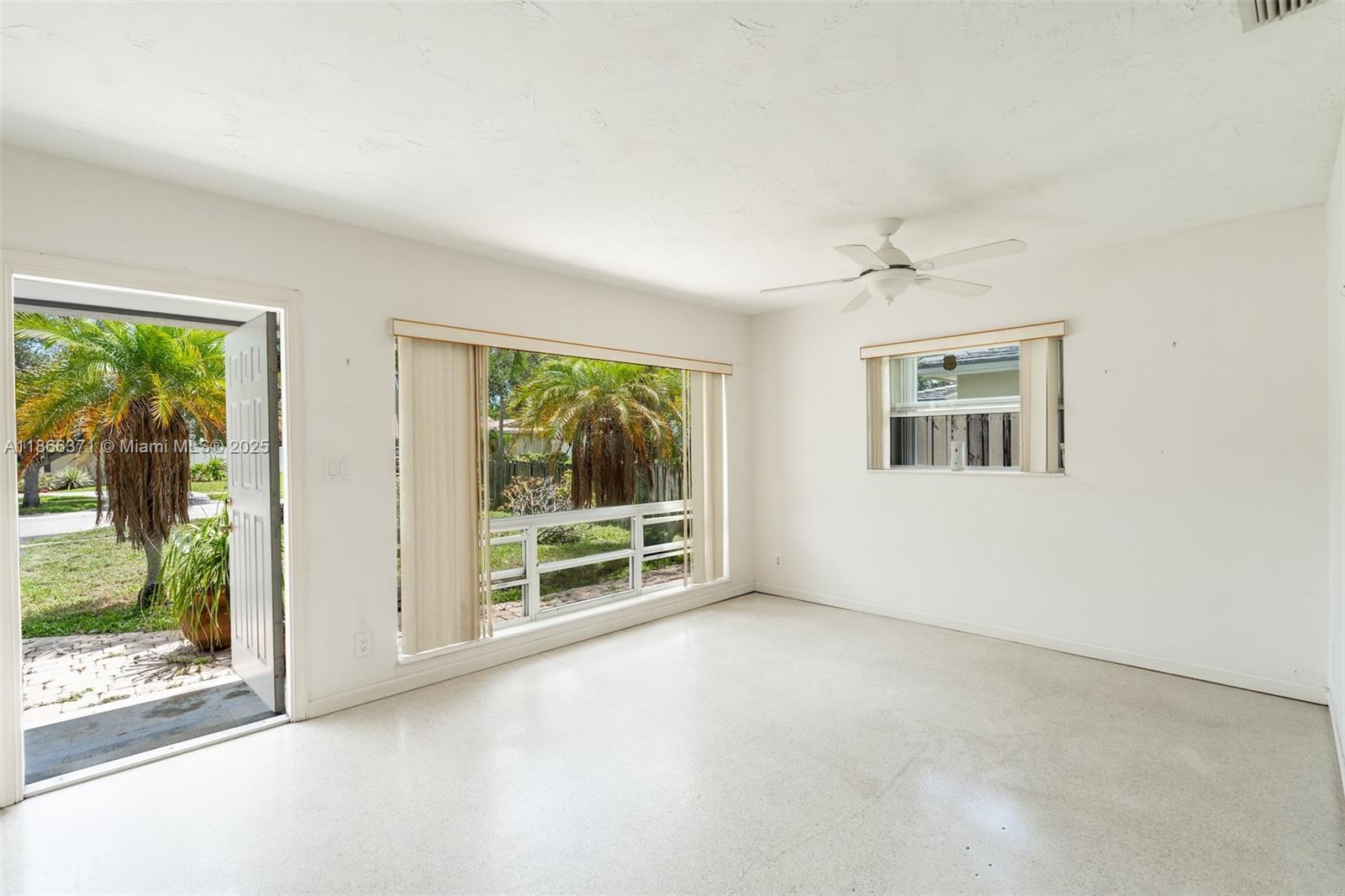 EASTSIDE VILLAS - Residential