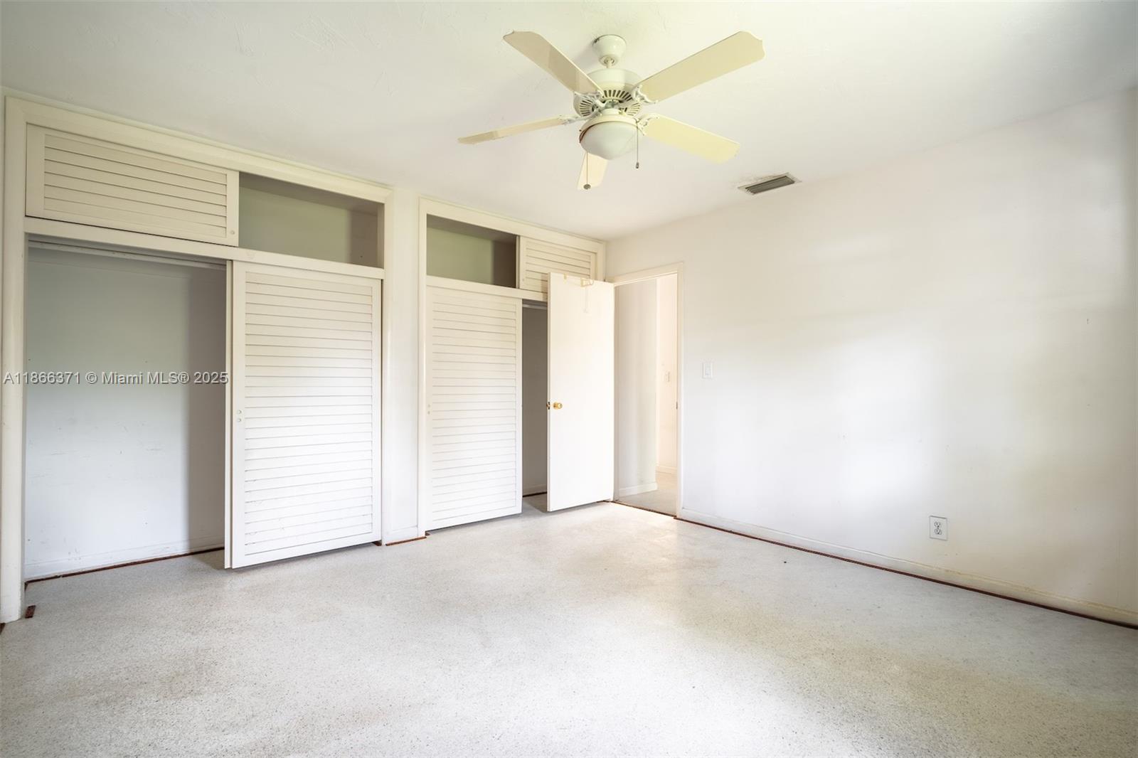 EASTSIDE VILLAS - Residential