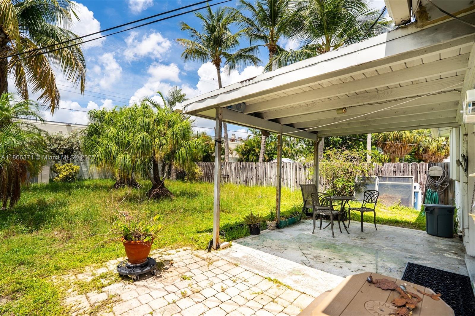 EASTSIDE VILLAS - Residential