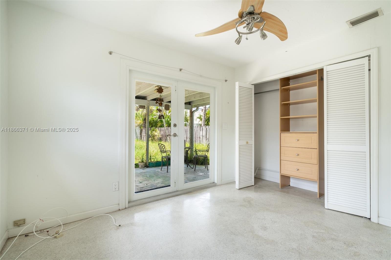 EASTSIDE VILLAS - Residential