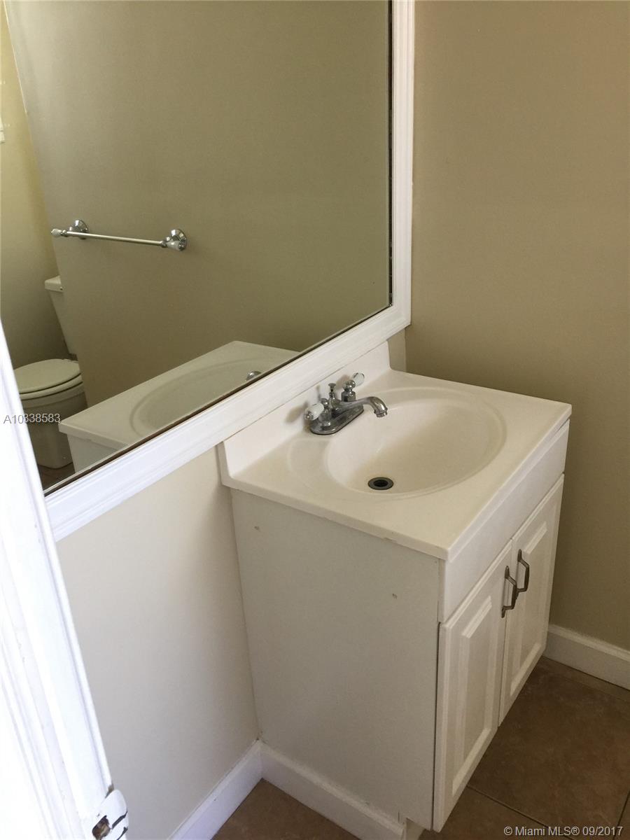 JADE WINDS GROUP - - Residential Lease