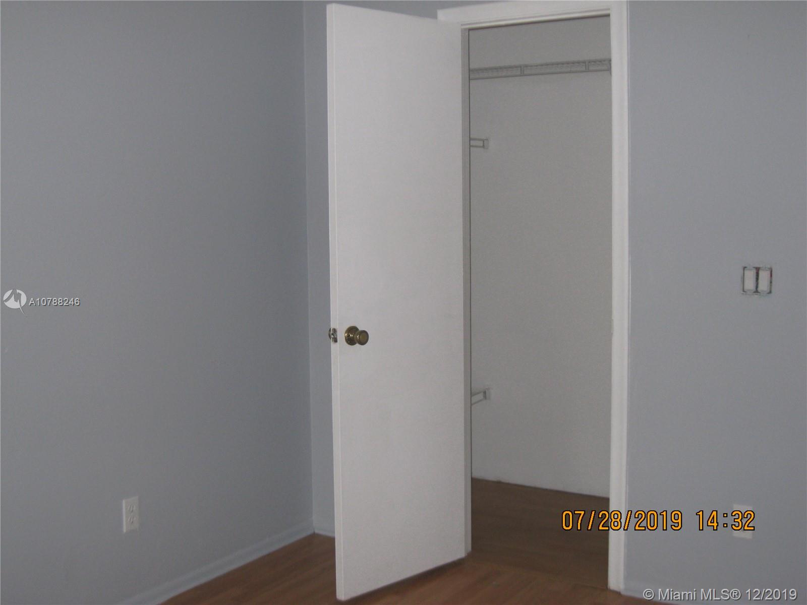 PARKWOOD CONDO - Residential