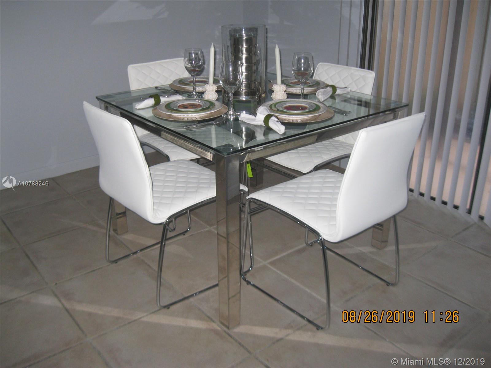 PARKWOOD CONDO - Residential