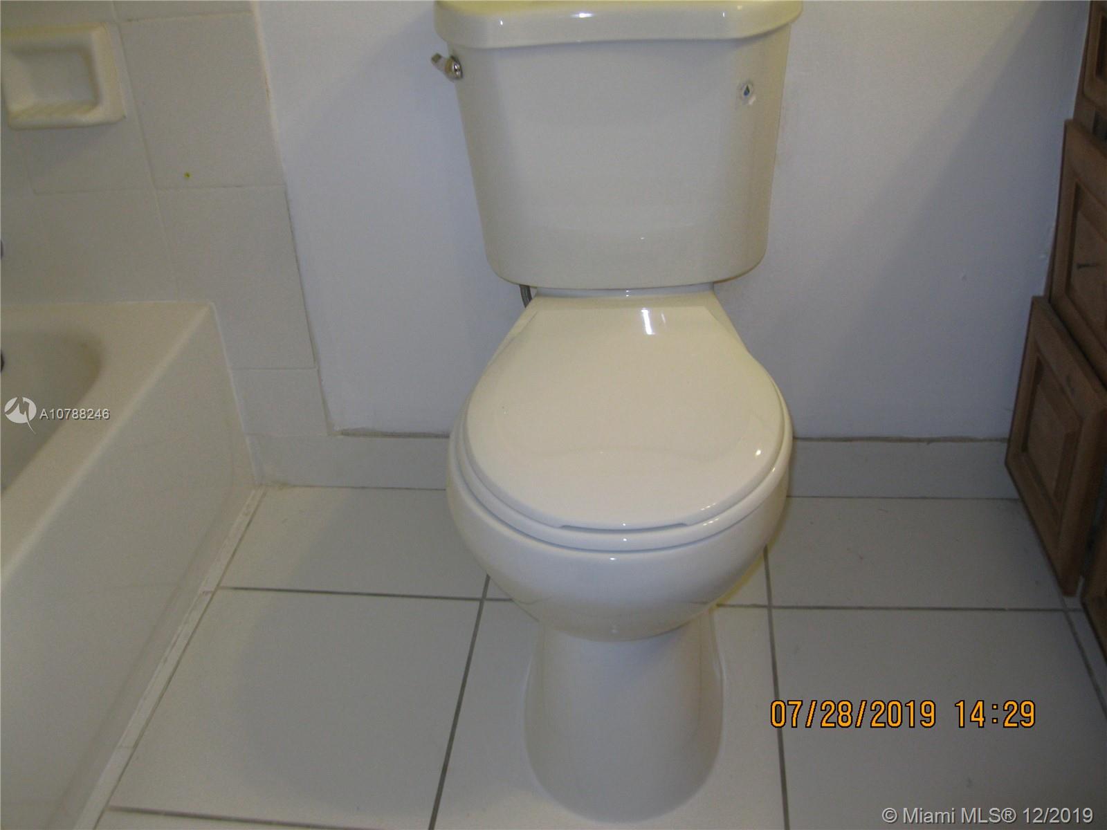 PARKWOOD CONDO - Residential