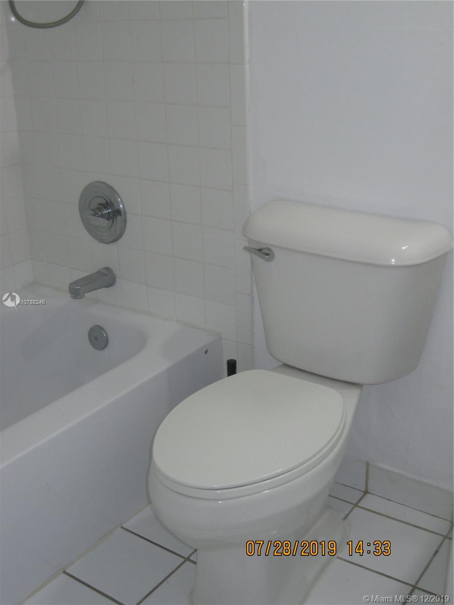 PARKWOOD CONDO - Residential