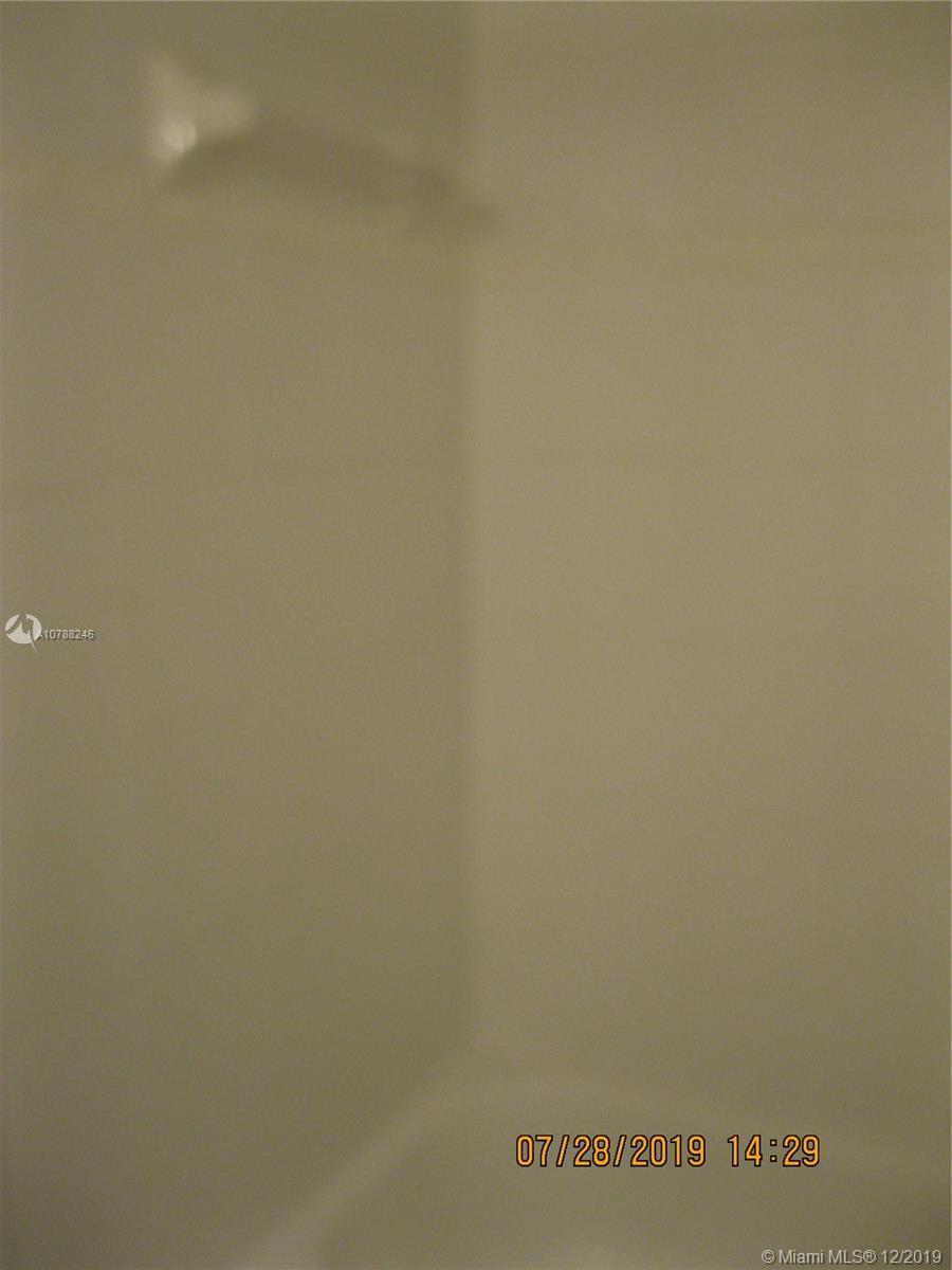 PARKWOOD CONDO - Residential