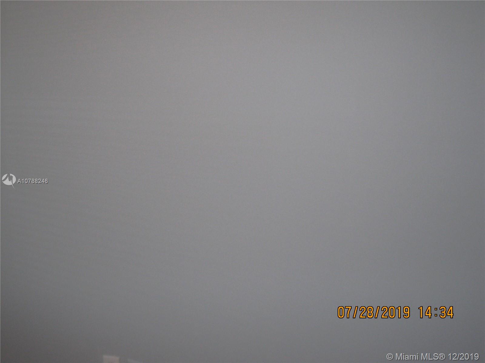 PARKWOOD CONDO - Residential