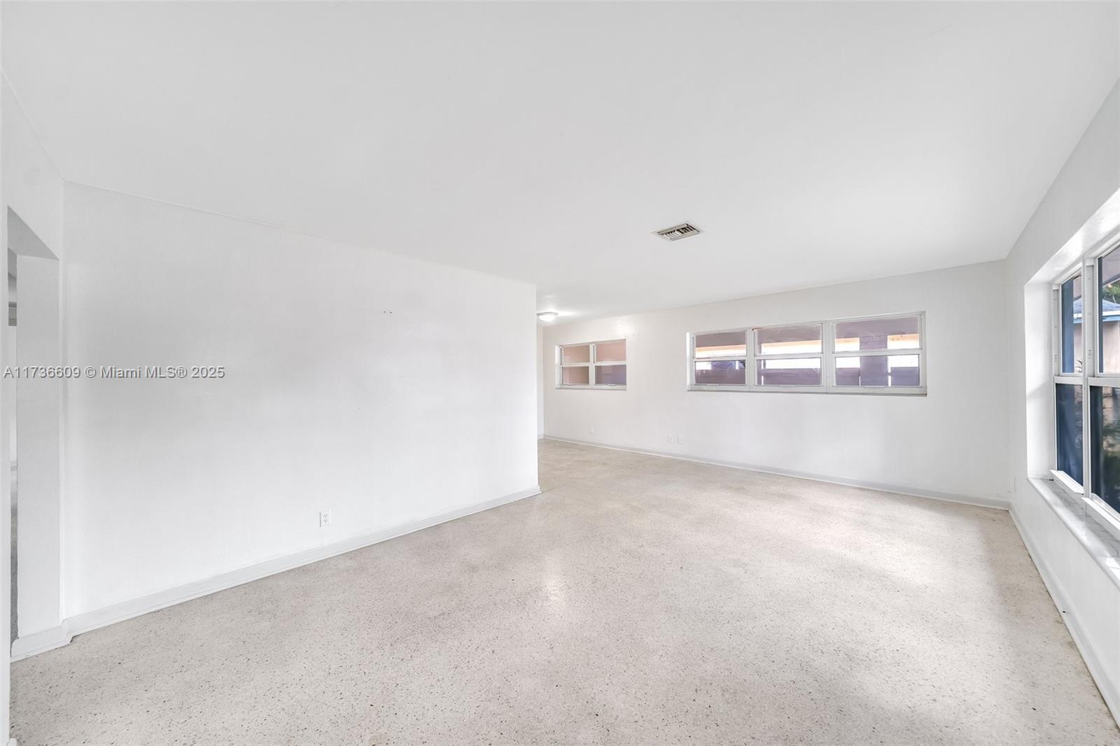 ROBERTSON PARK - Residential