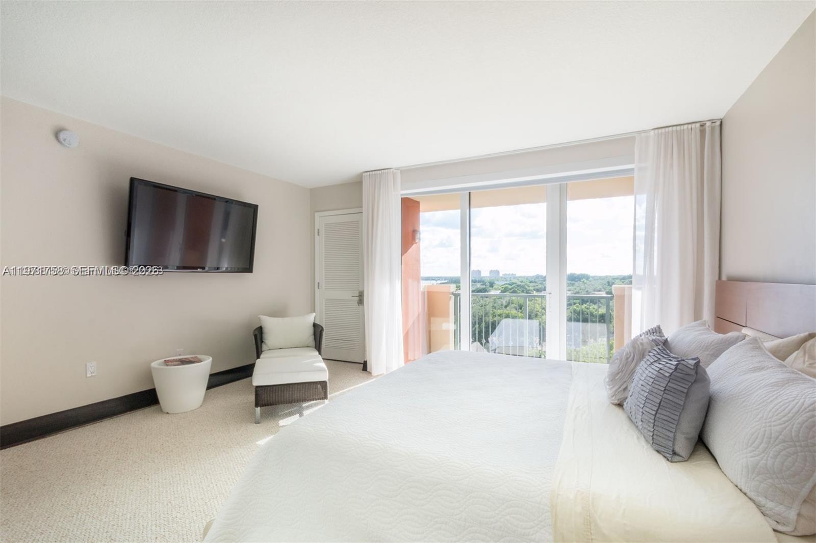 THE MUTINY CONDO - Residential