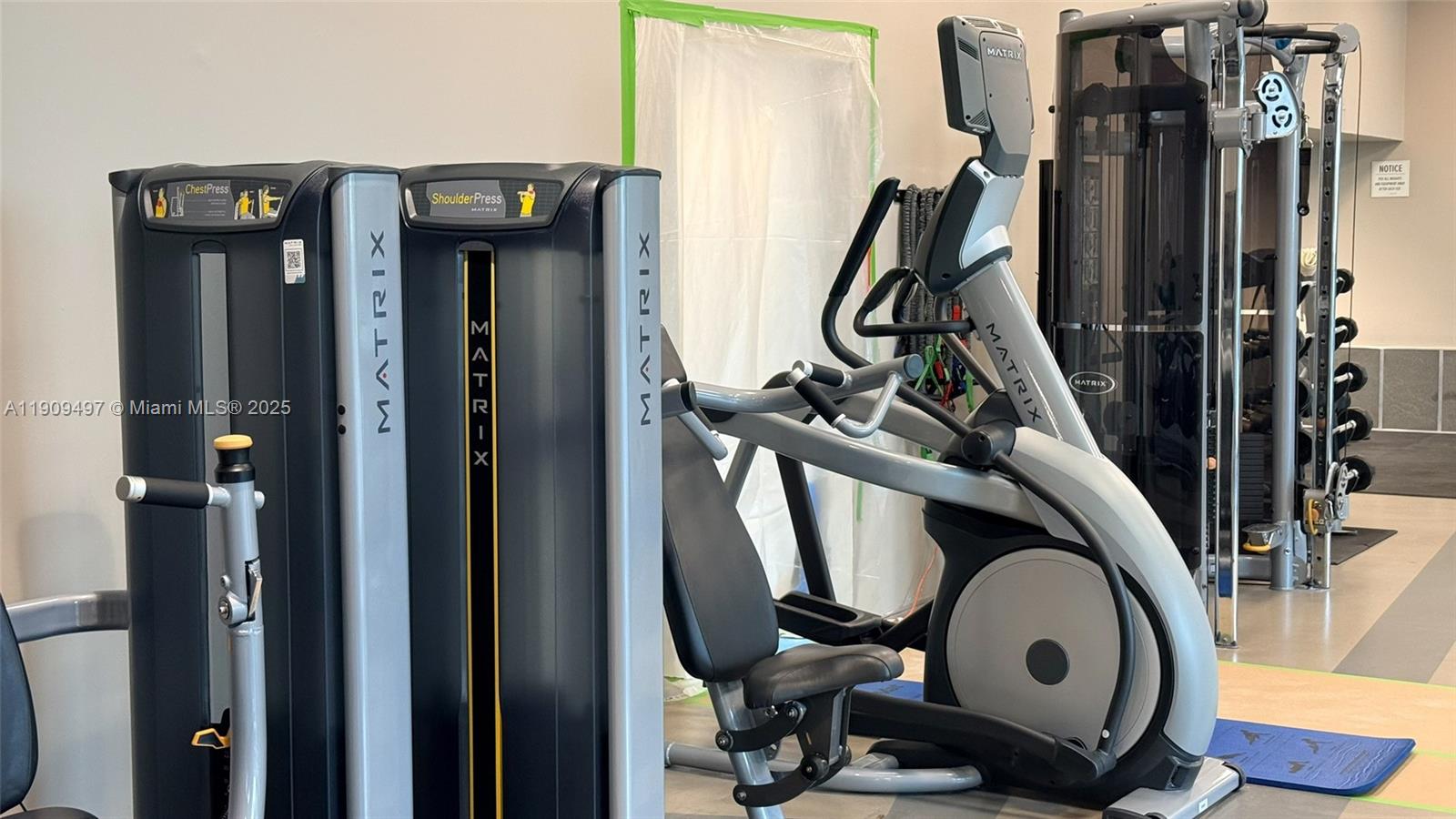 REACH CONDO - Residential