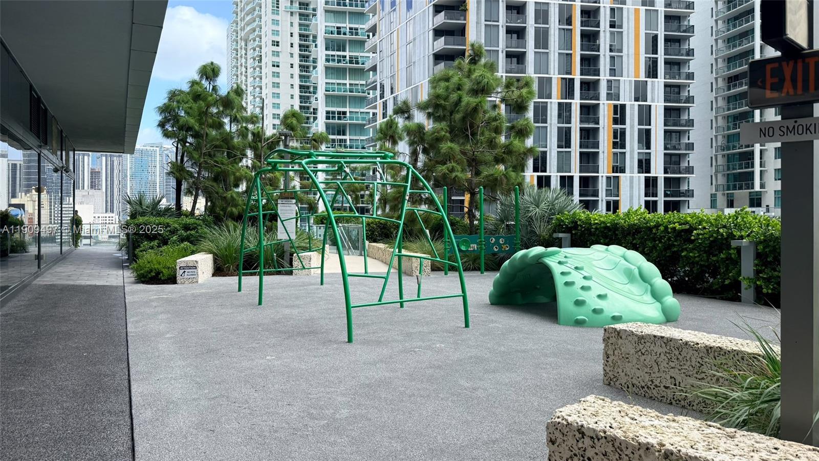 REACH CONDO - Residential