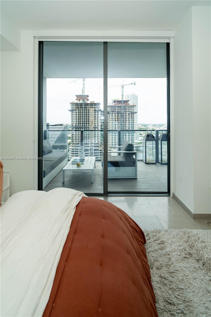 REACH CONDO - Residential