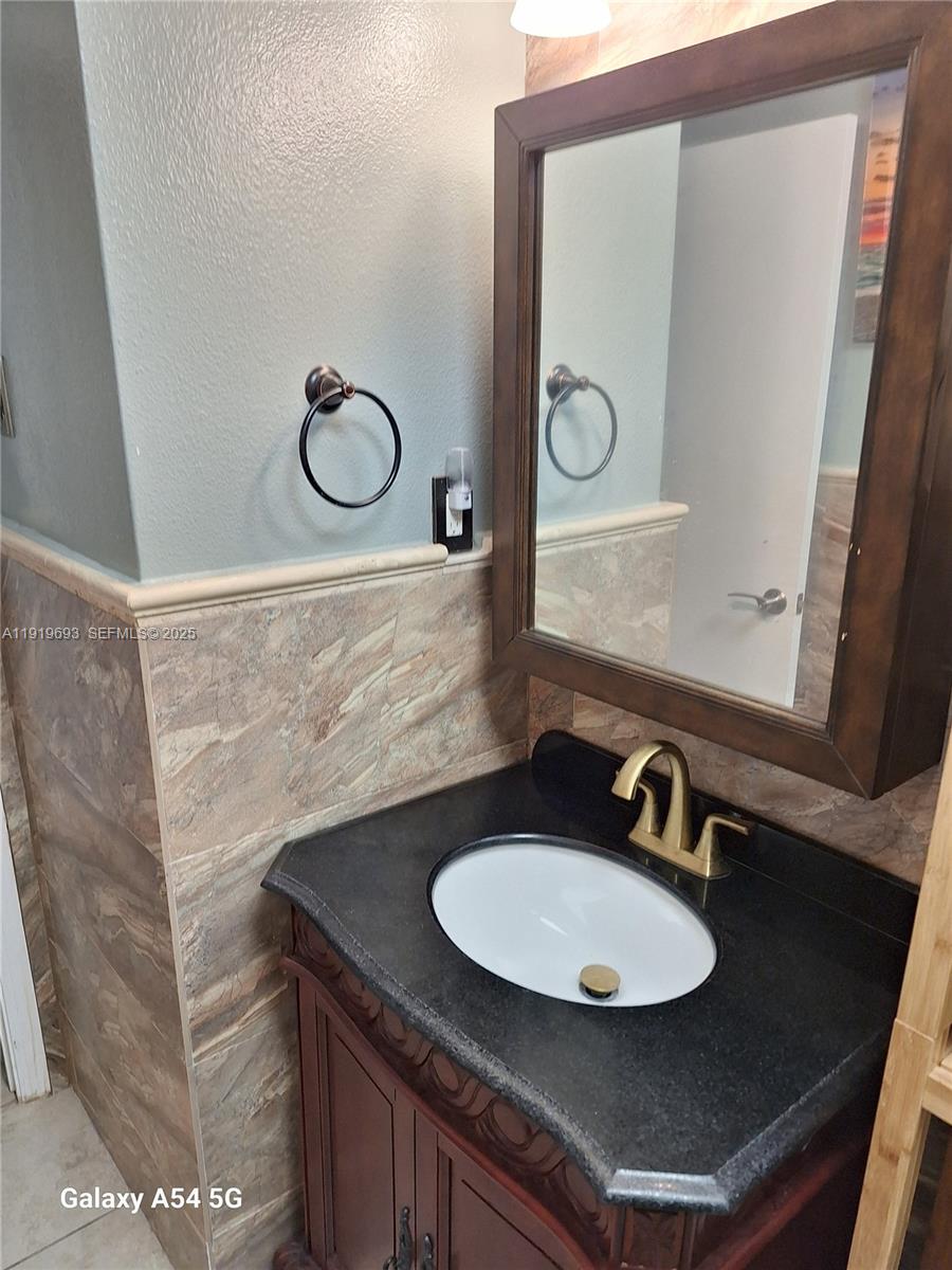 MAINLANDS OF TAMARAC LAKE - Residential