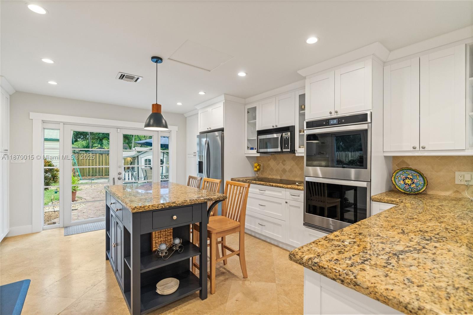 PINE TREE PARK - Residential