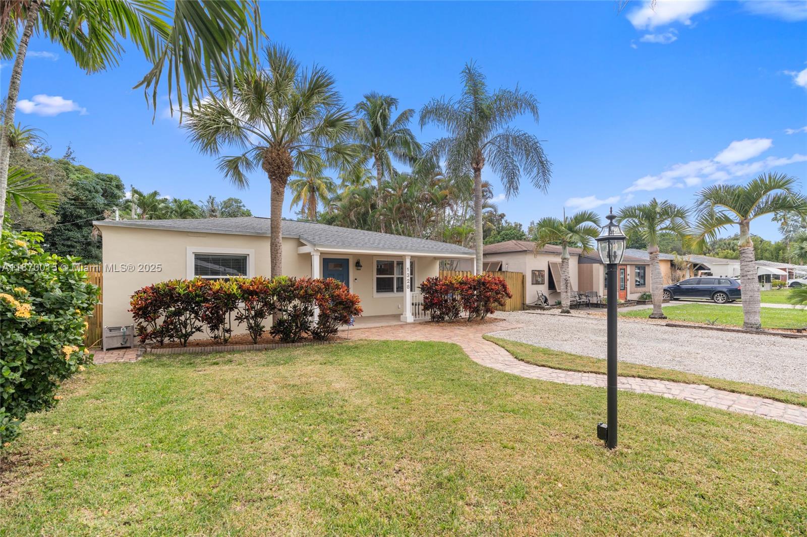 PINE TREE PARK - Residential