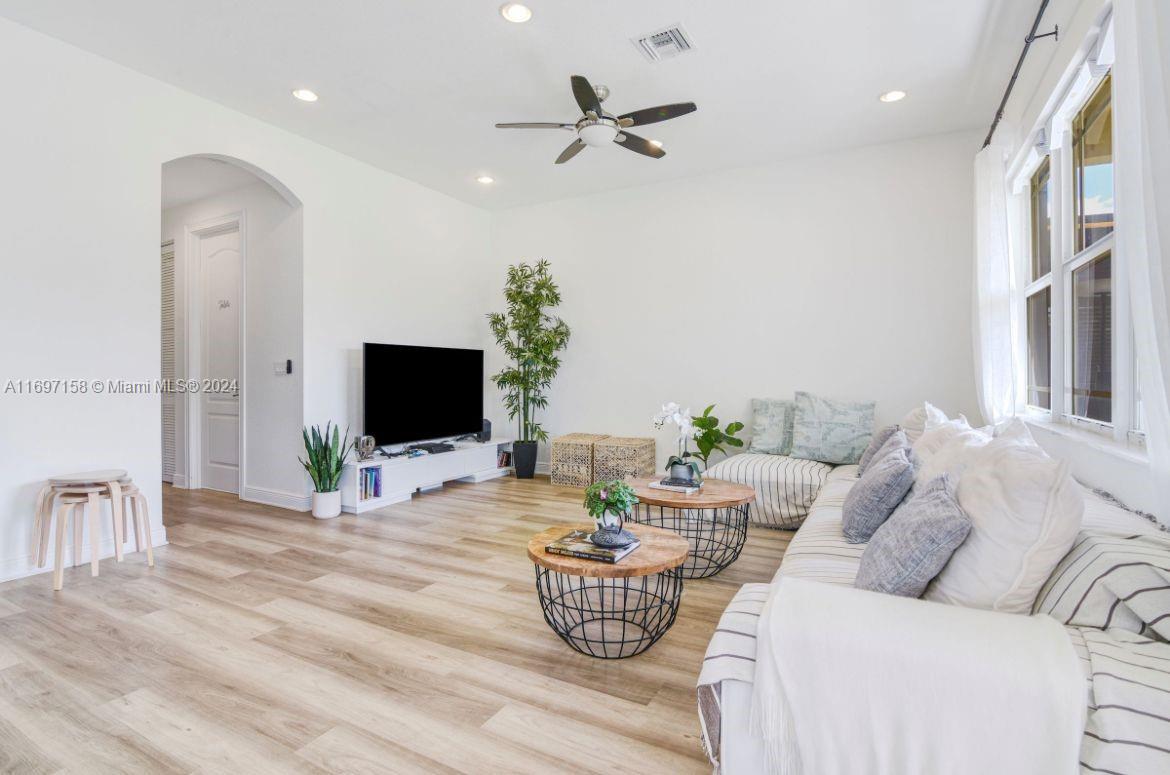 DEBUYS PLAT - Residential