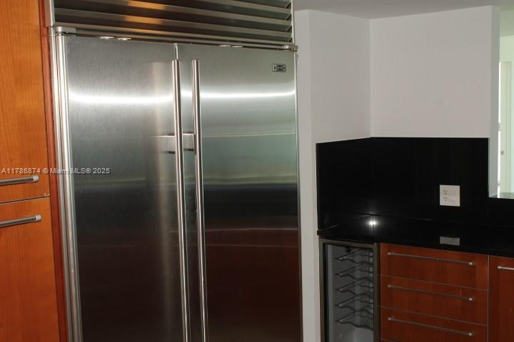 JADE RESIDENCES AT BRICKE - Residential Lease