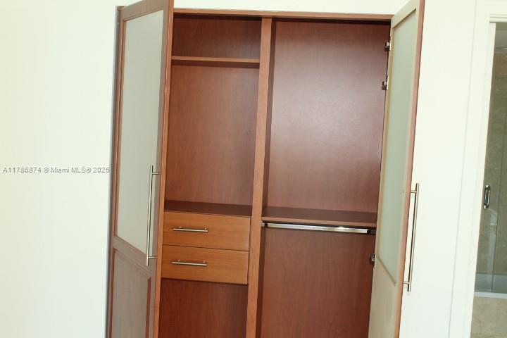 JADE RESIDENCES AT BRICKE - Residential Lease