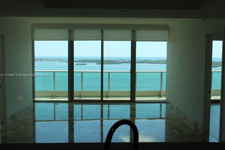 JADE RESIDENCES AT BRICKE - Residential Lease