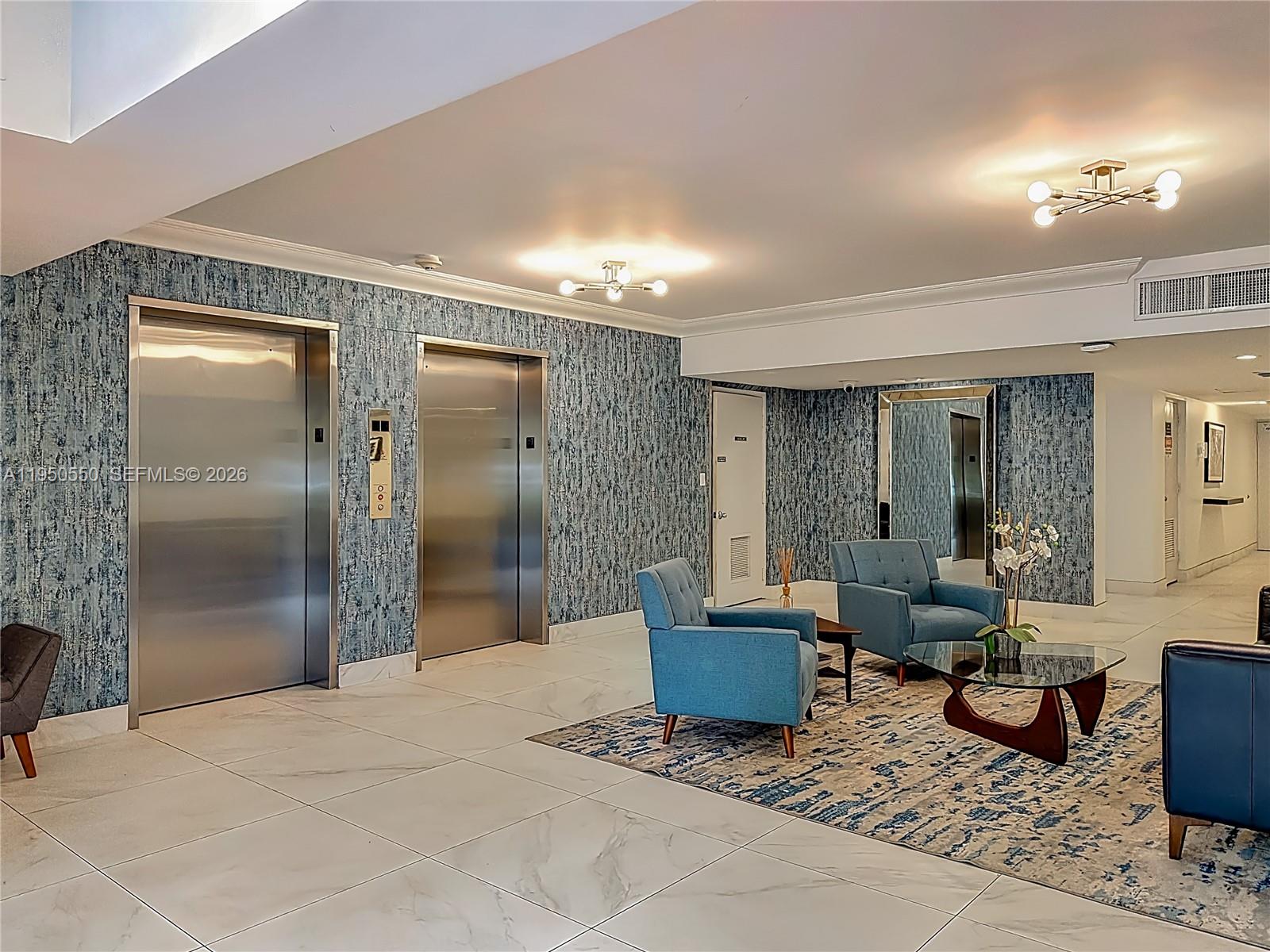 NO 124 PALM-AIRE COUNTRY - Residential