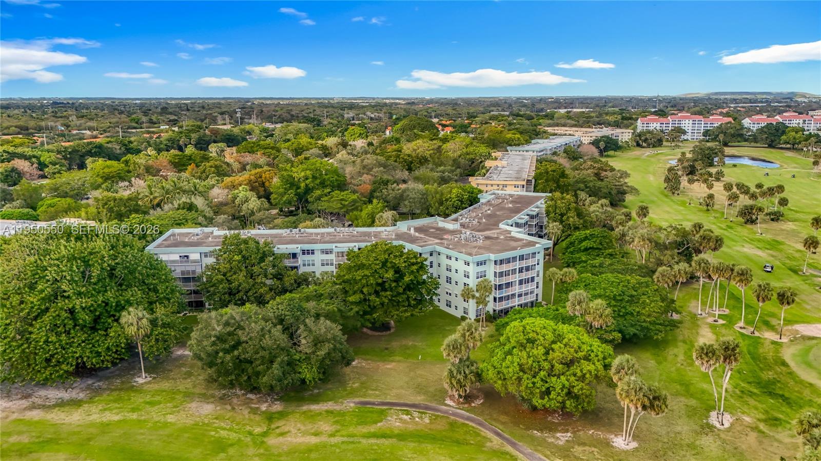 NO 124 PALM-AIRE COUNTRY - Residential