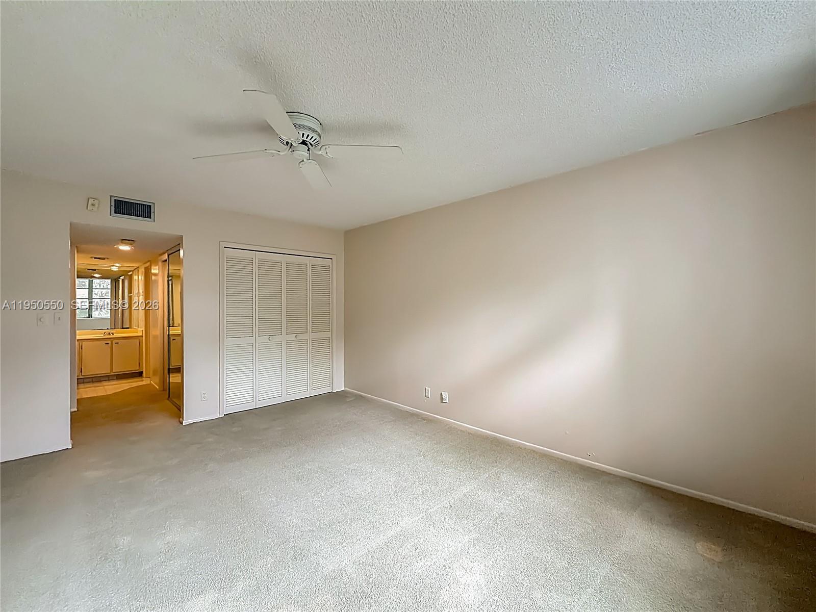 NO 124 PALM-AIRE COUNTRY - Residential