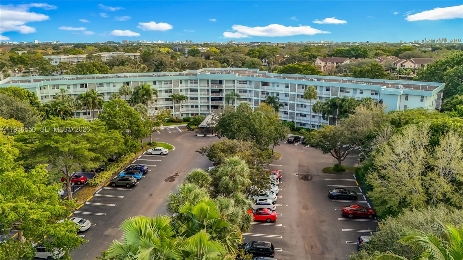 NO 124 PALM-AIRE COUNTRY - Residential