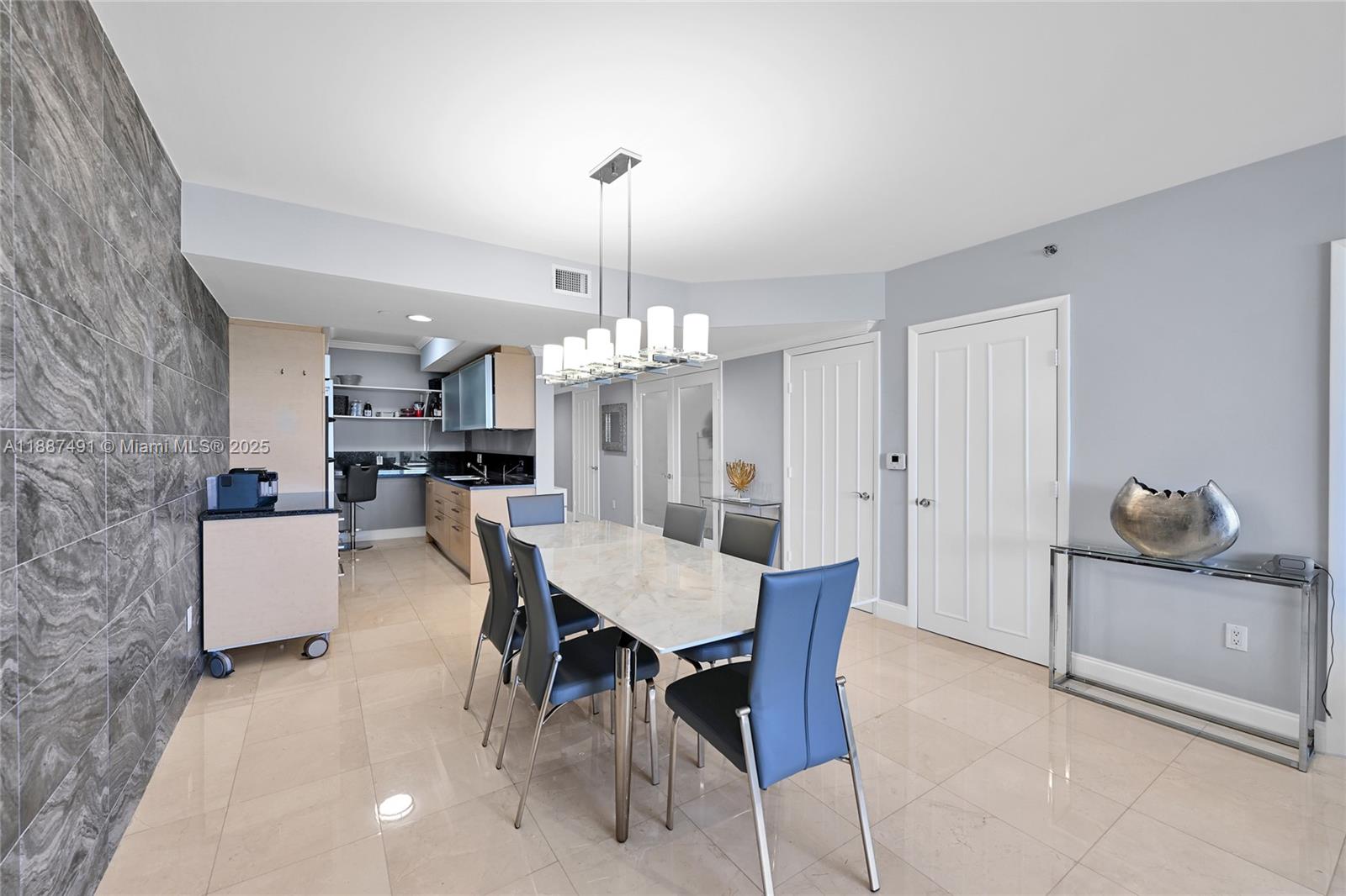 BEAH CLUB I - Residential