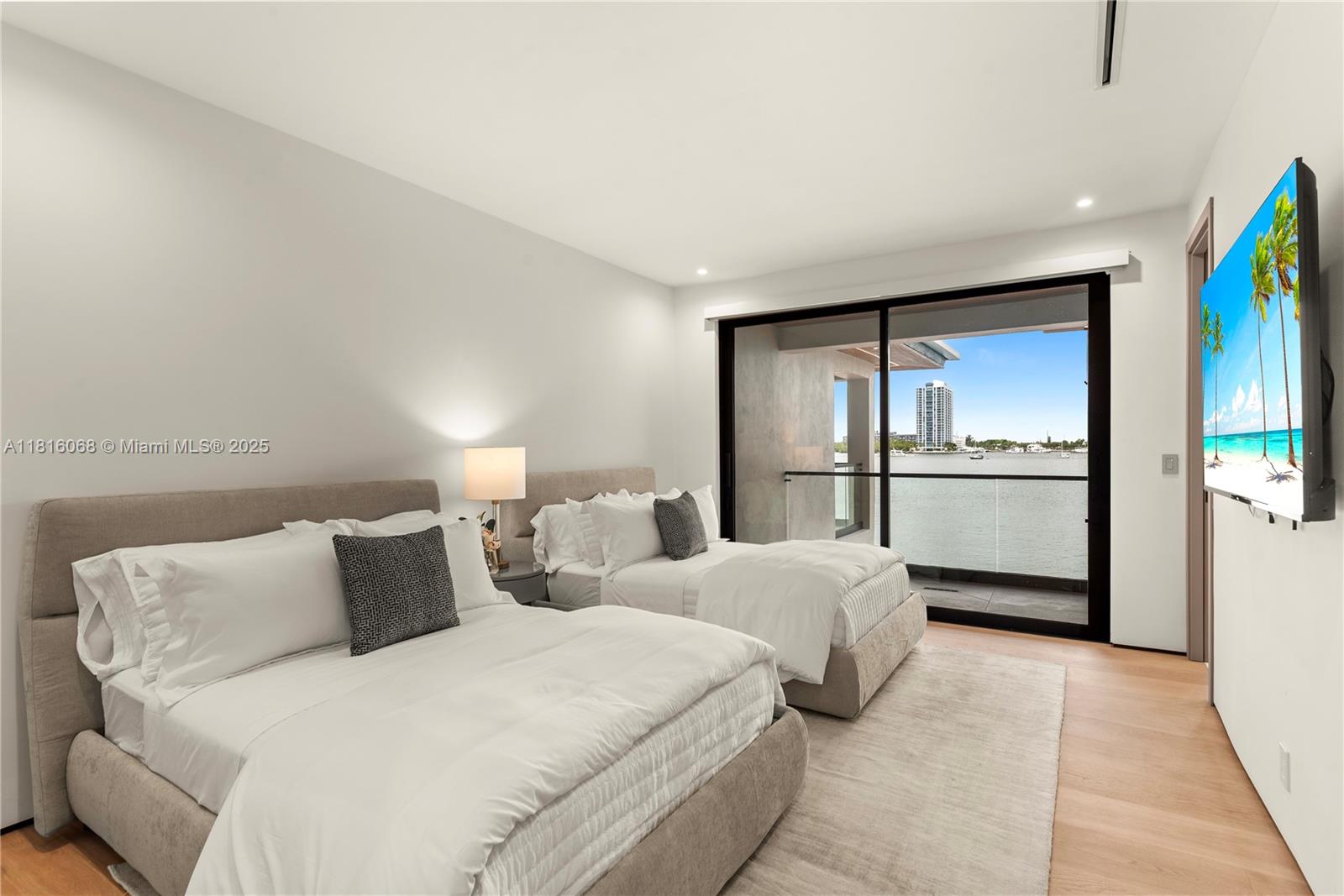 EASTERN SHORES 1ST ADDN - Residential
